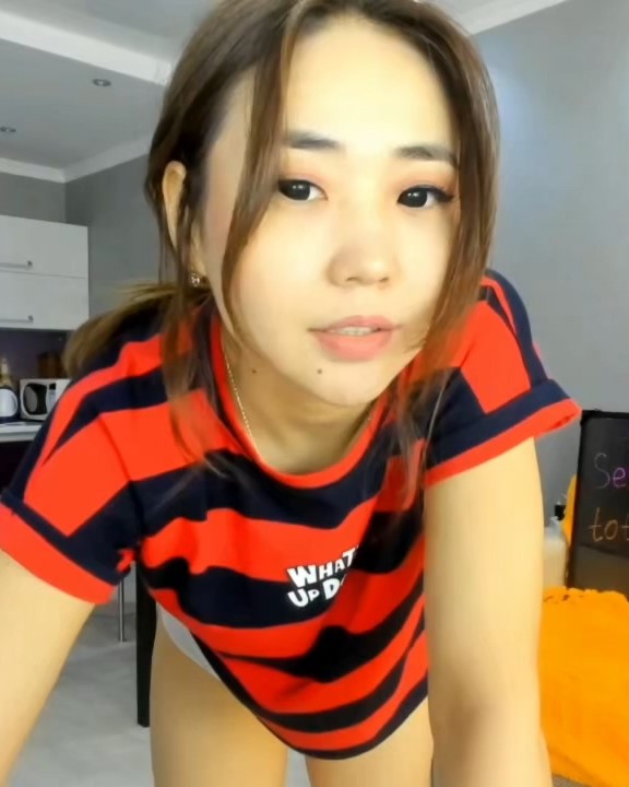 9d2Hia867b1668421002.95.mp4_20210816_165150.049.jpg