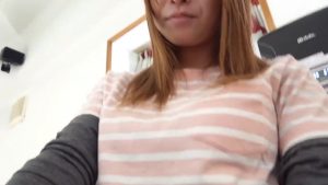 OmGjZe74431678635227.35...画質エロ動画_2-00_01_37.274.jpg