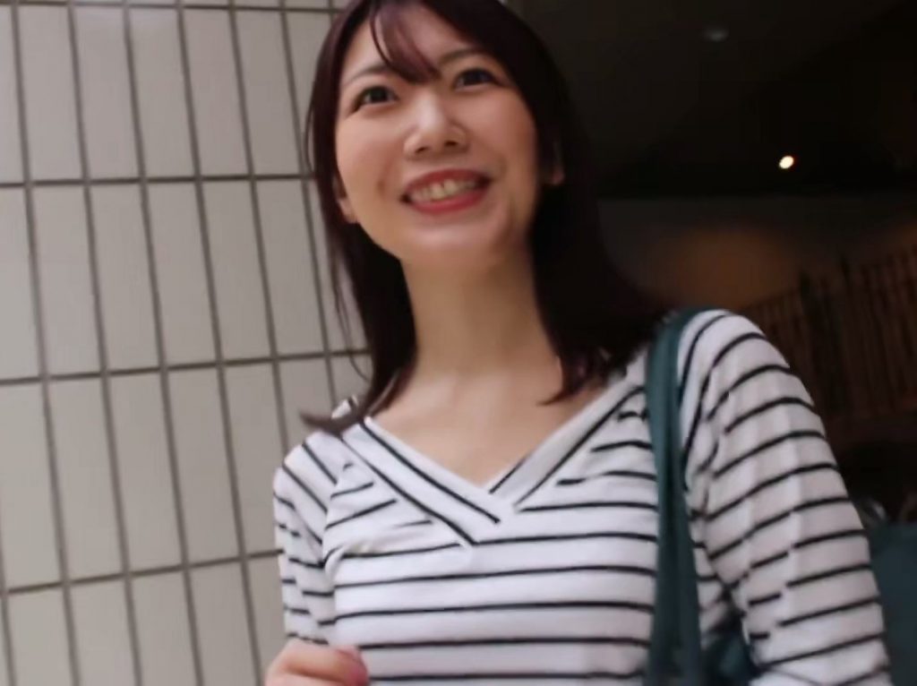 jFgfZaffda1679718652.63.mp4_20230325_133003.505.jpg